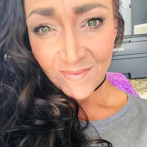 Meet your Posher, Marie